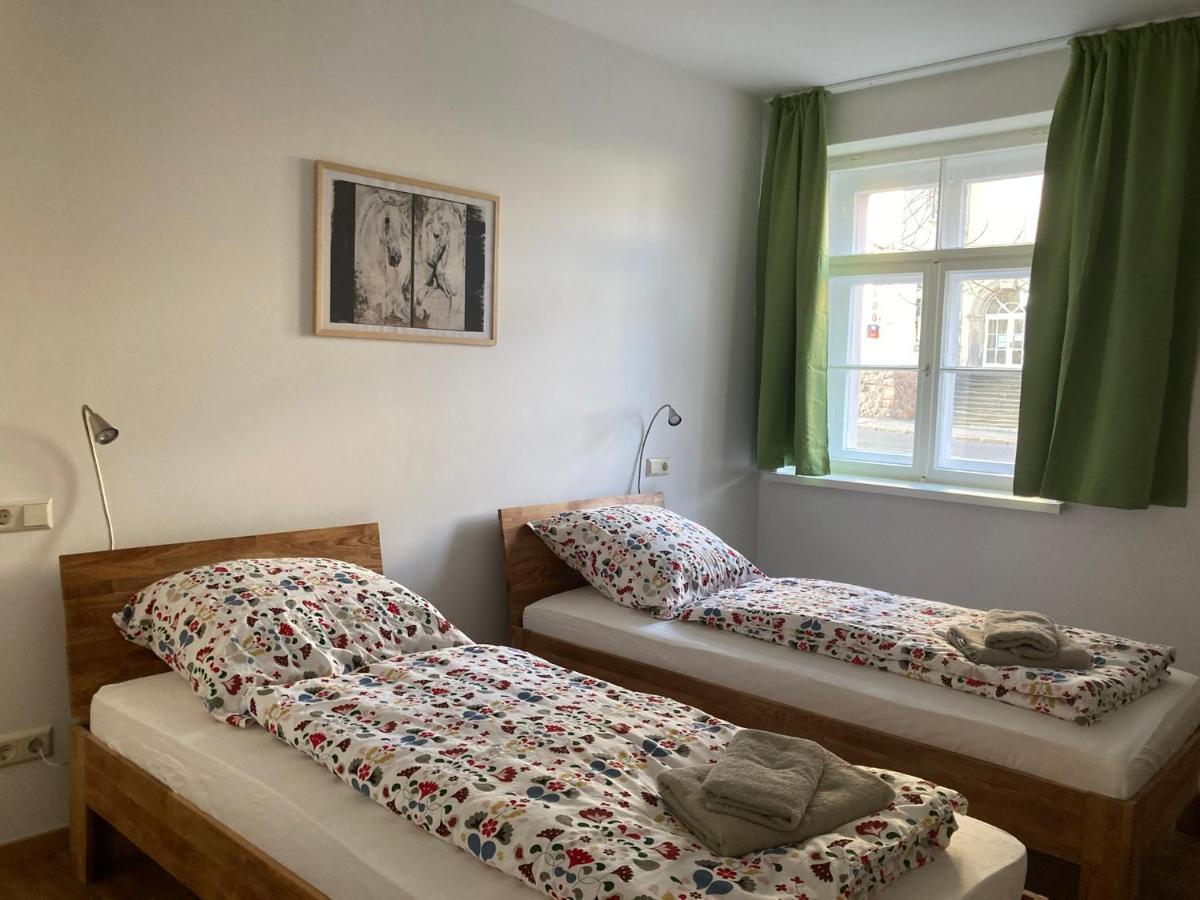 Apartment-Haus Landeskrone Dresden Buitenkant foto